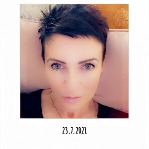 Meet your Posher, Nicki